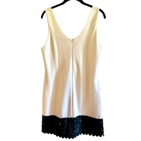 TINLEY ROAD, NWOT, WHITE SLEEVELESS DRESS WITH BLACK PENNEY LEATHER HEM. SIZE L - Picture 3 of 6